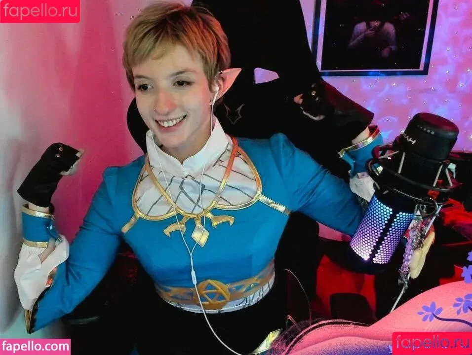 Akemy Sama / akemi101xoxo / akemy.sama Onlyfans Photo Gallery 