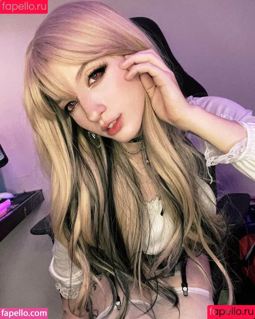 Akemy Sama / akemi101xoxo / akemy.sama Onlyfans Photo Gallery 