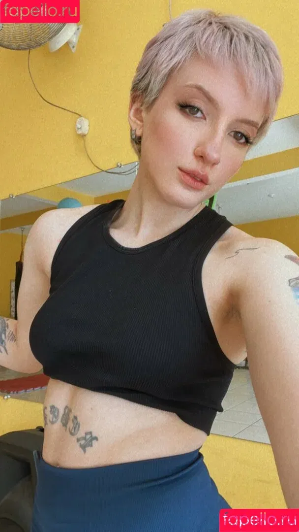 Akemy Sama / akemi101xoxo / akemy.sama Onlyfans Photo Gallery 