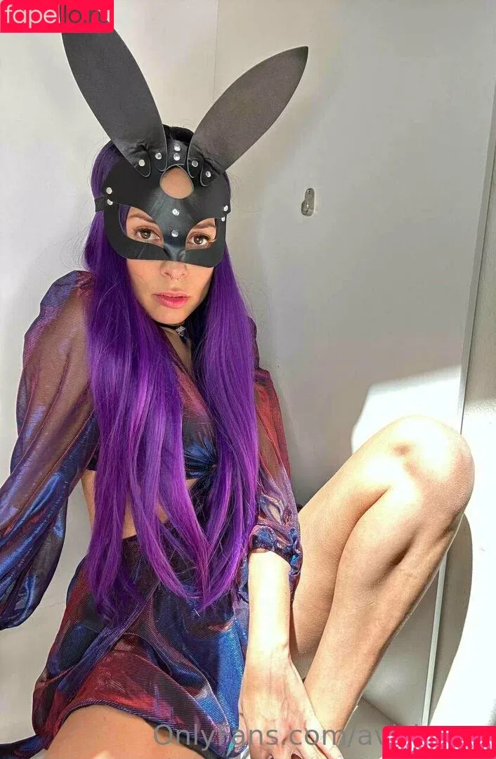 _avislove_ / avislovee Onlyfans Photo Gallery 