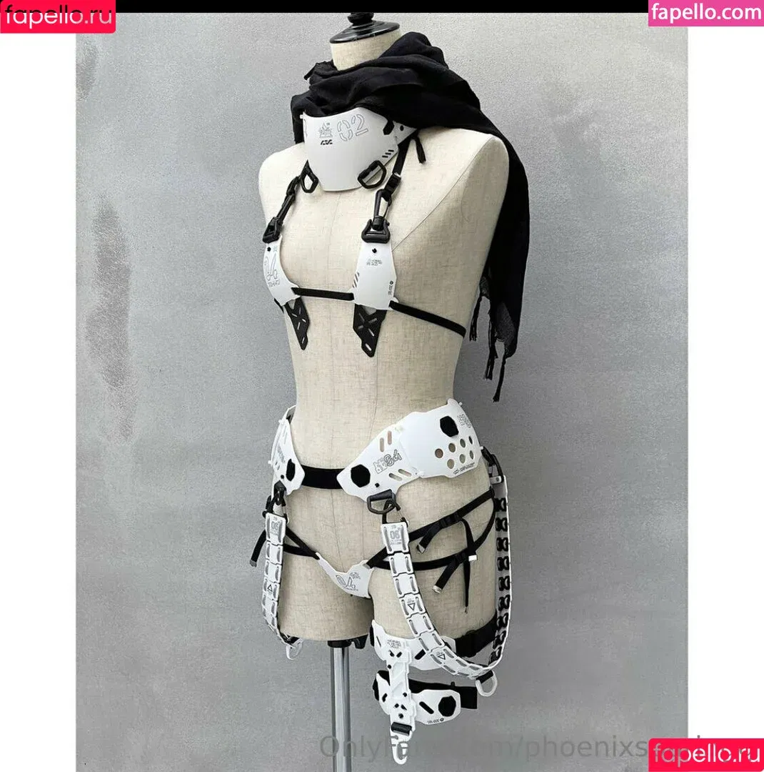 phoenix_cosplaying / phoenixsoaringg Onlyfans Photo Gallery 