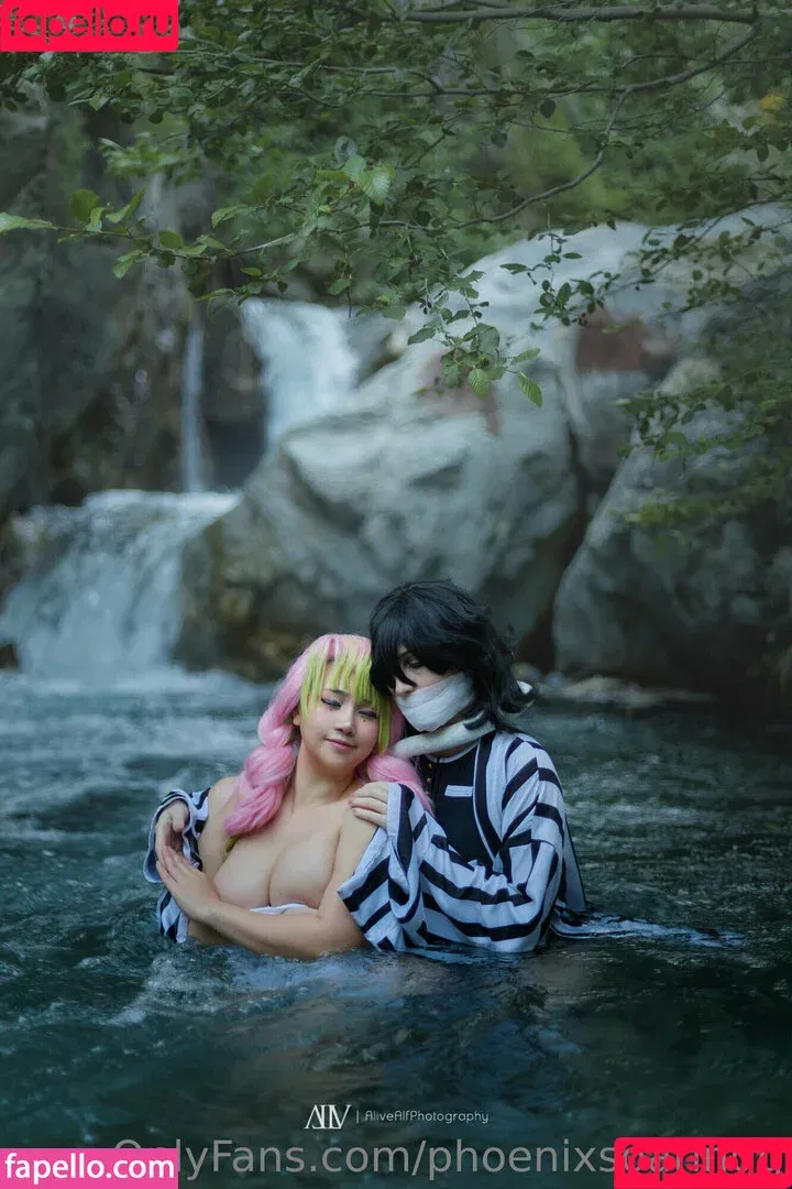 phoenix_cosplaying / phoenixsoaringg Onlyfans Photo Gallery 