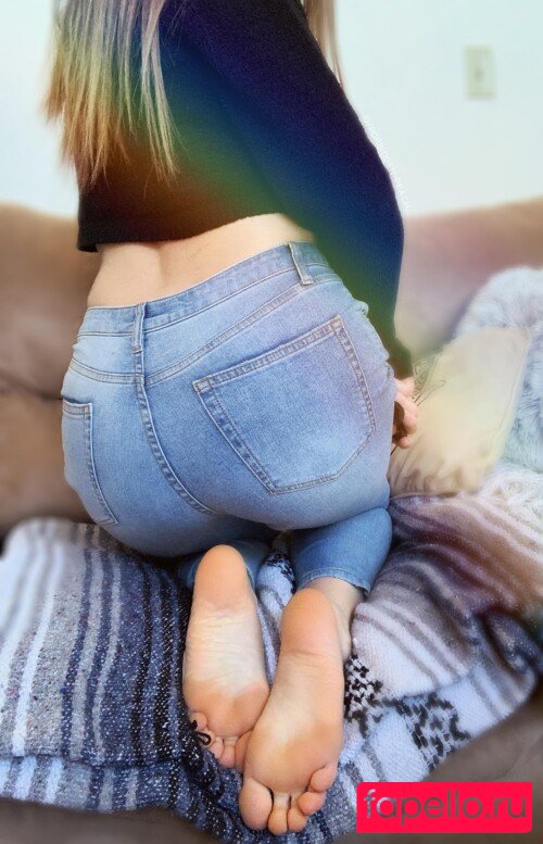 Forbidden-Peach Nude Onlyfans Photo 7