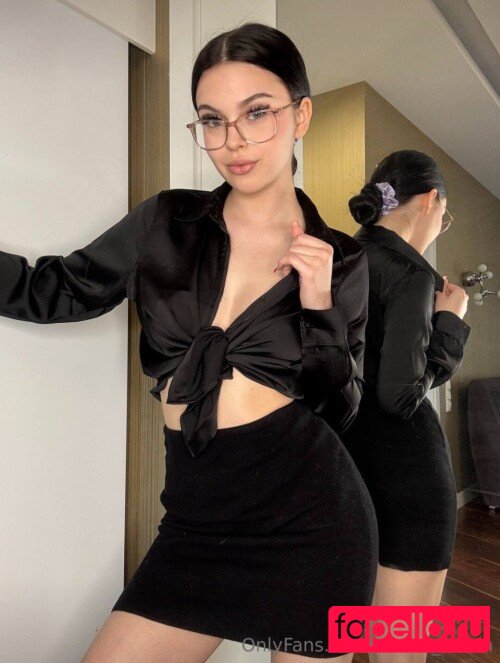 mikaelavixen Nude Onlyfans Photo 15