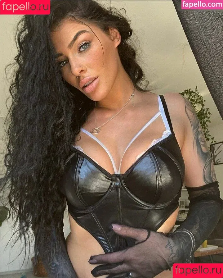 Eleynarei / eleynarei_hot Onlyfans Photo Gallery 