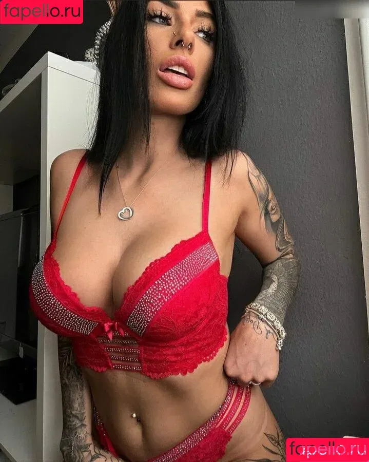 Eleynarei / eleynarei_hot Onlyfans Photo Gallery 