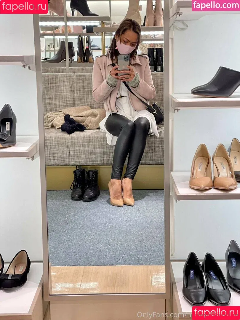 hotasiangranny / stillsexy_granny Onlyfans Photo Gallery 