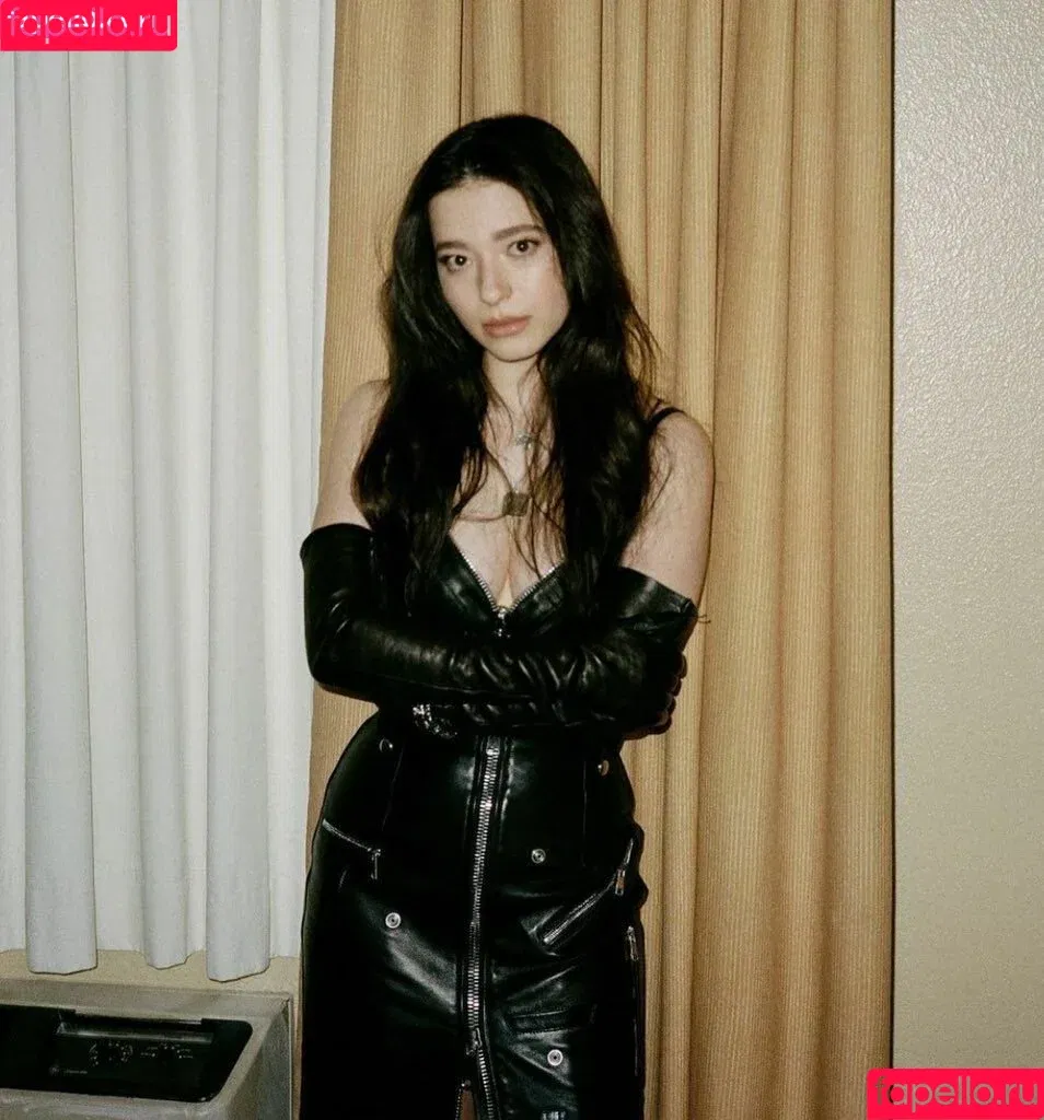 Mikey Madison / mikeyymadison / onlymikeyyyyy Onlyfans Photo Gallery 