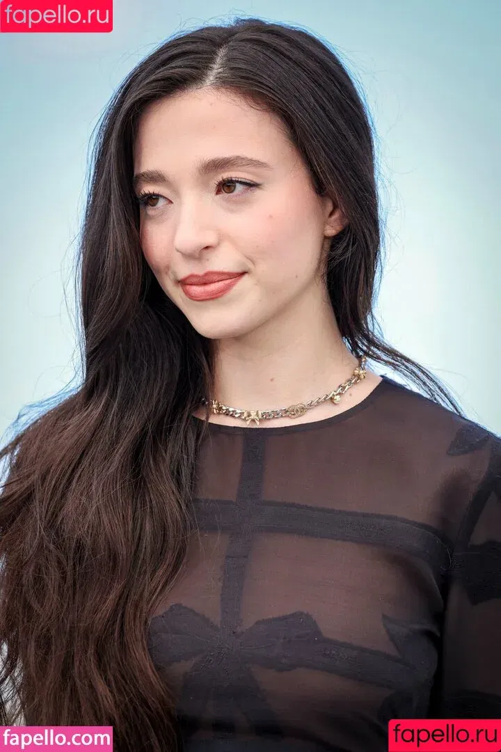 Mikey Madison / mikeyymadison / onlymikeyyyyy Onlyfans Photo Gallery 