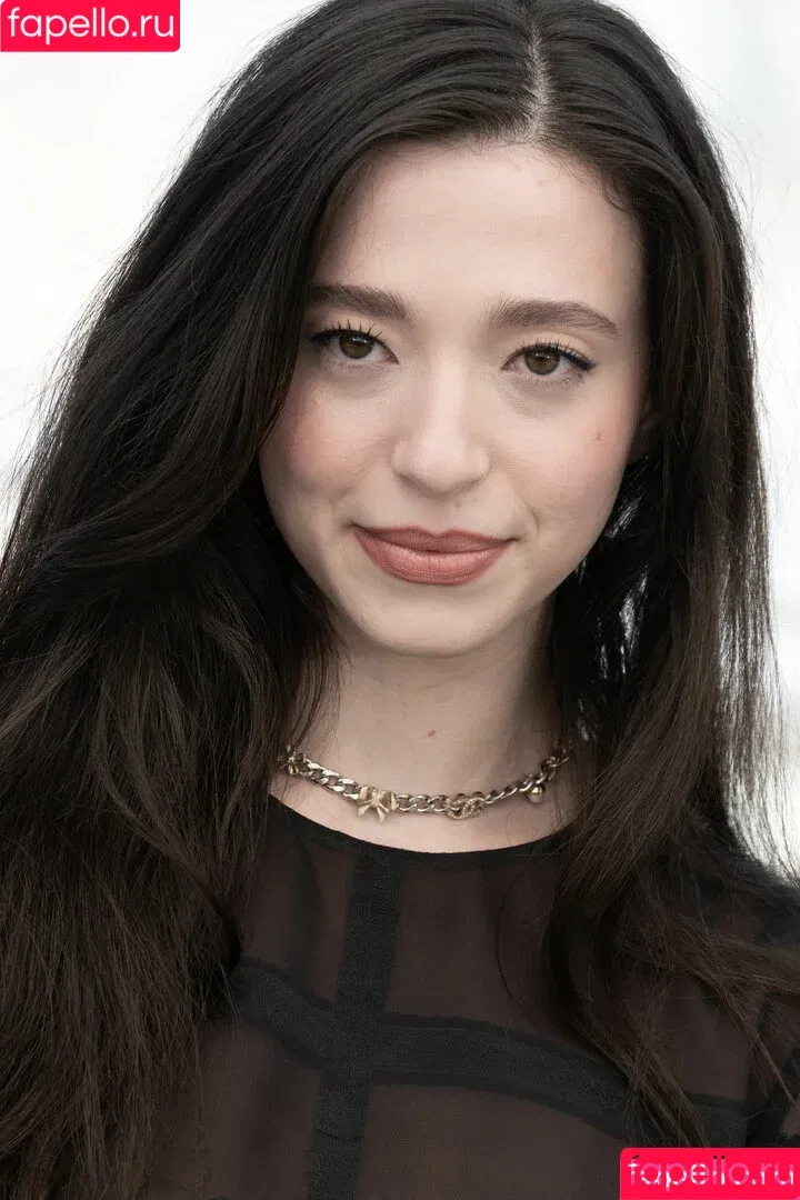 Mikey Madison / mikeyymadison / onlymikeyyyyy Onlyfans Photo Gallery 