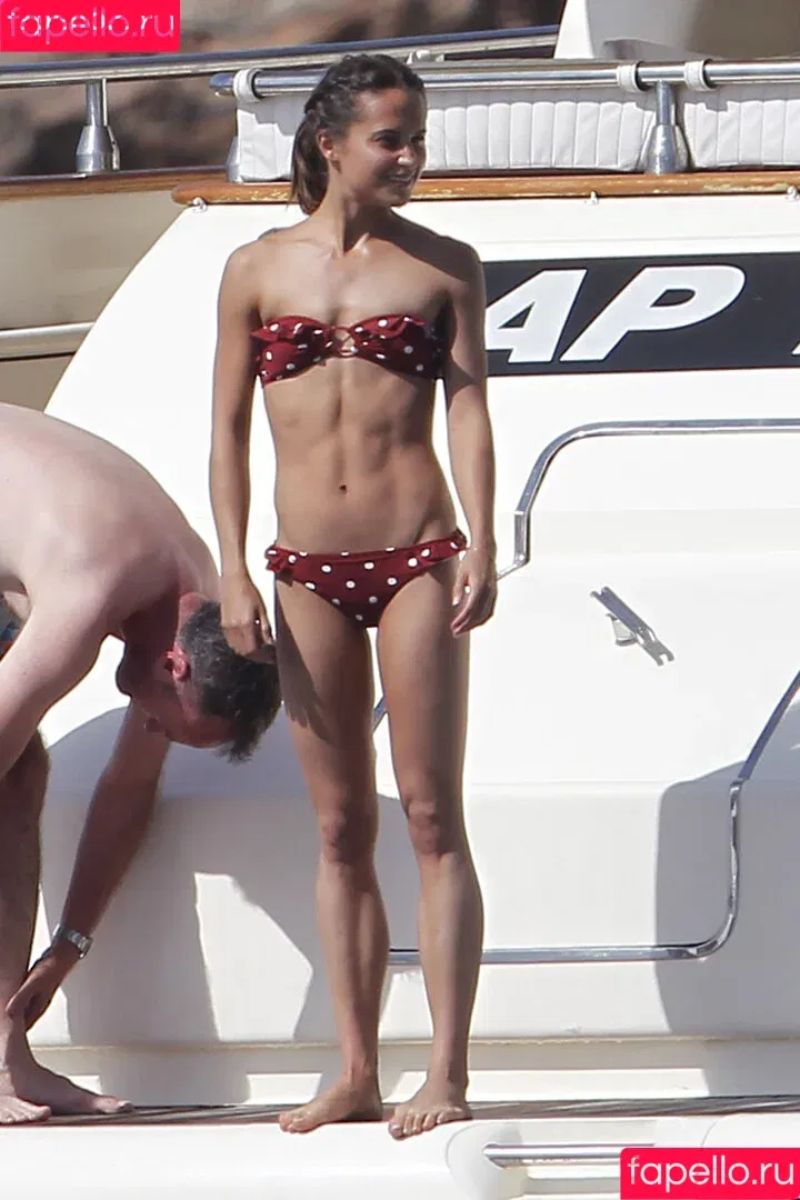 Alicia Vikander / aliciavikanderdaily Onlyfans Photo Gallery 