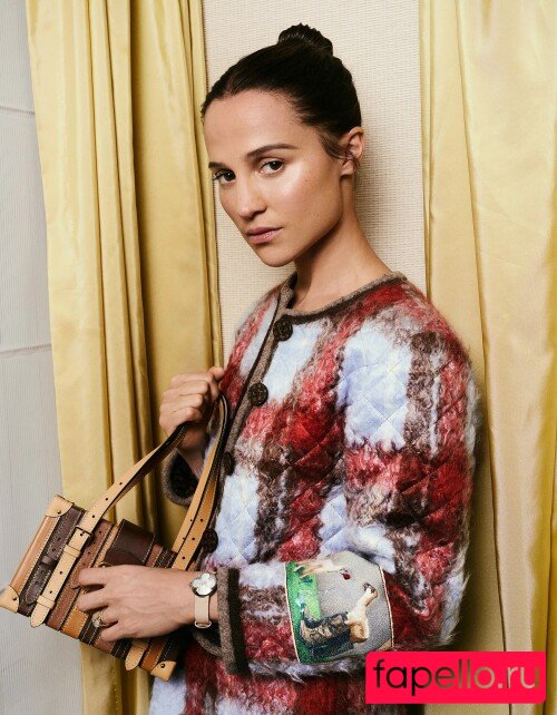 Alicia Vikander Nude Onlyfans Photo 10