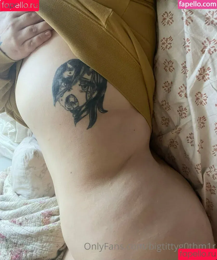 bigtitties4mgg / bigtittyg0thm1r Onlyfans Photo Gallery 