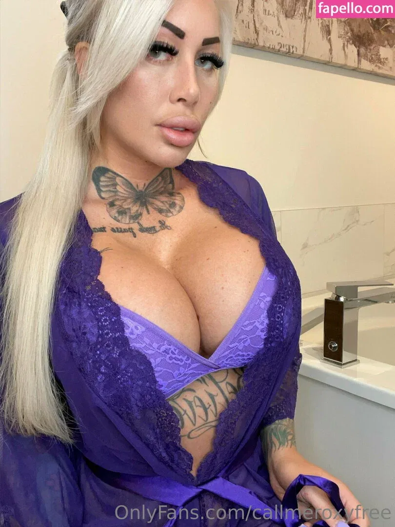 callmeroxyfree Onlyfans Photo Gallery 