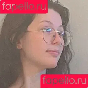 luvbug.v / luvbugv / luvbugvofficial Onlyfans Photo Gallery 