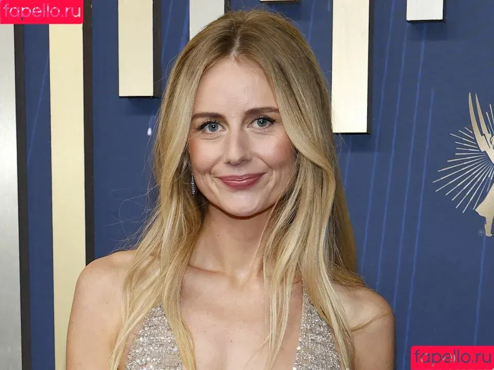 Justine Lupe / mejustinelupe Onlyfans Photo Gallery 