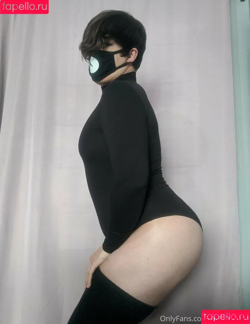 _queerbunnybabe_ / queerbunnybabe Onlyfans Photo Gallery 