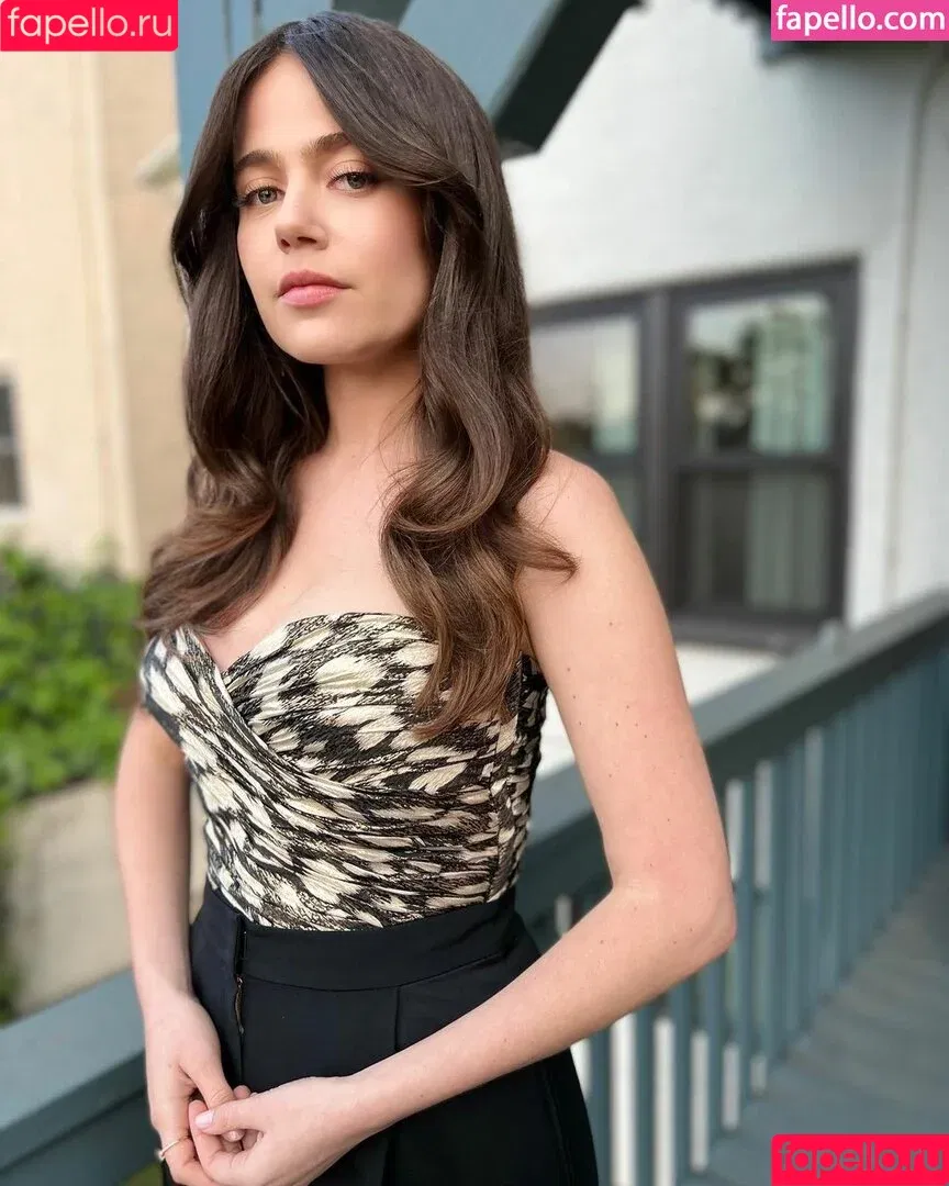 Molly Gordon / crashgordon / mollsterg Onlyfans Photo Gallery 