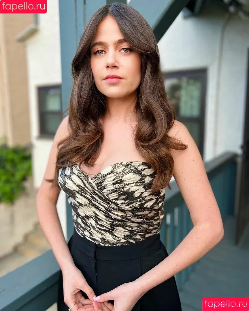 Molly Gordon / crashgordon / mollsterg Onlyfans Photo Gallery 