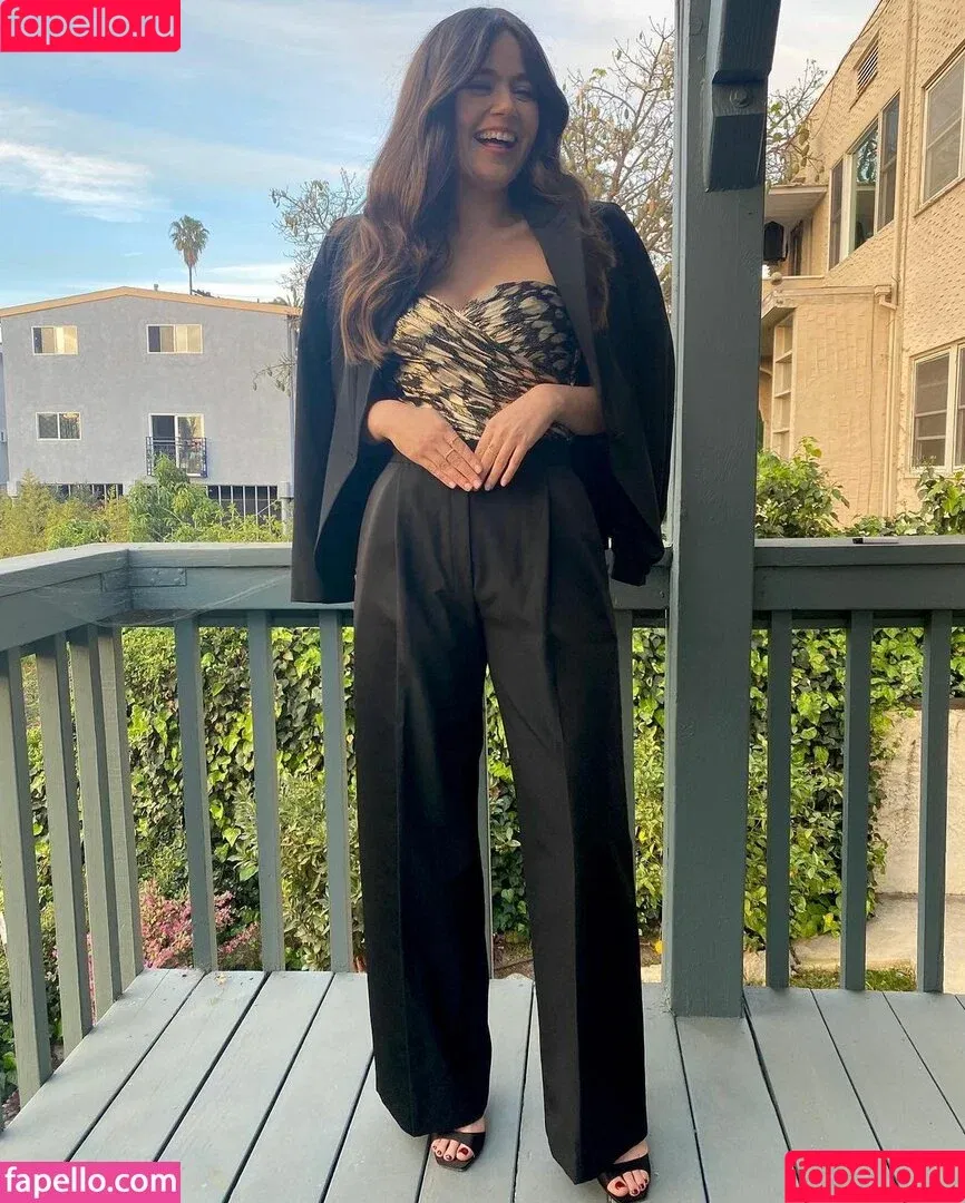 Molly Gordon / crashgordon / mollsterg Onlyfans Photo Gallery 