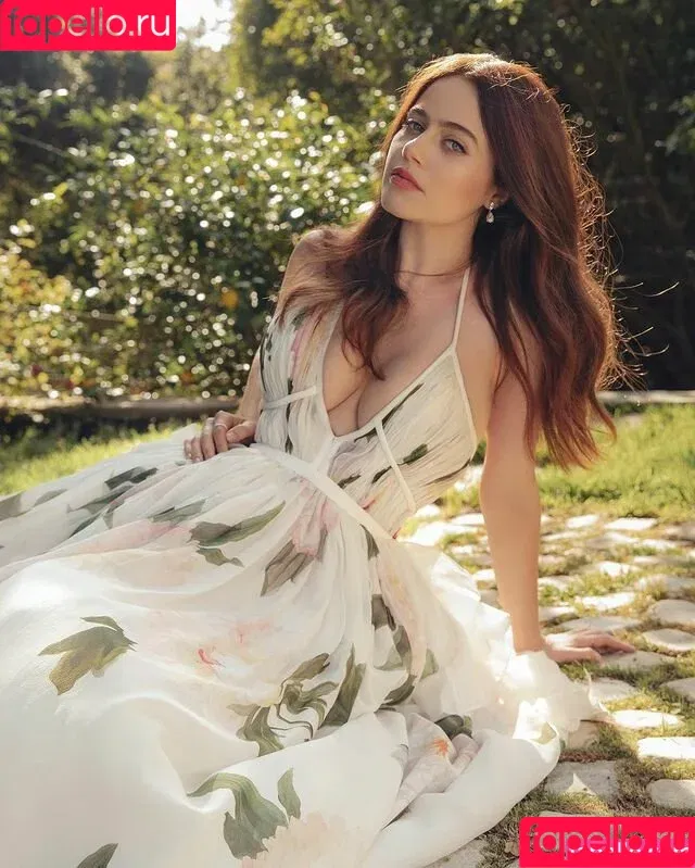 Molly Gordon / crashgordon / mollsterg Onlyfans Photo Gallery 