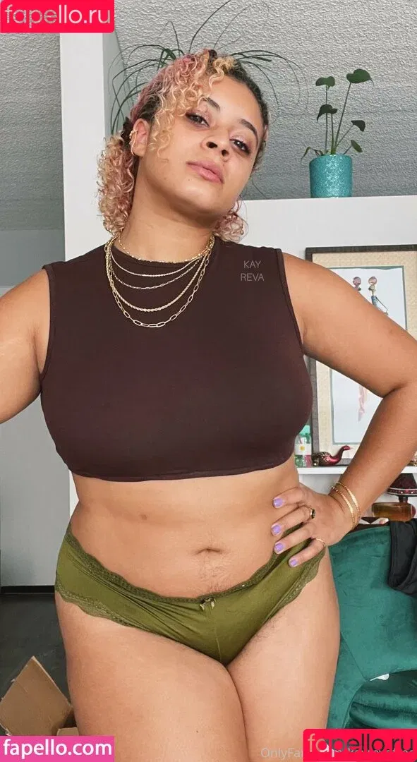 kayrevafree / veeeeeeeeeeeeeeeeeeeeeeeeee Onlyfans Photo Gallery 