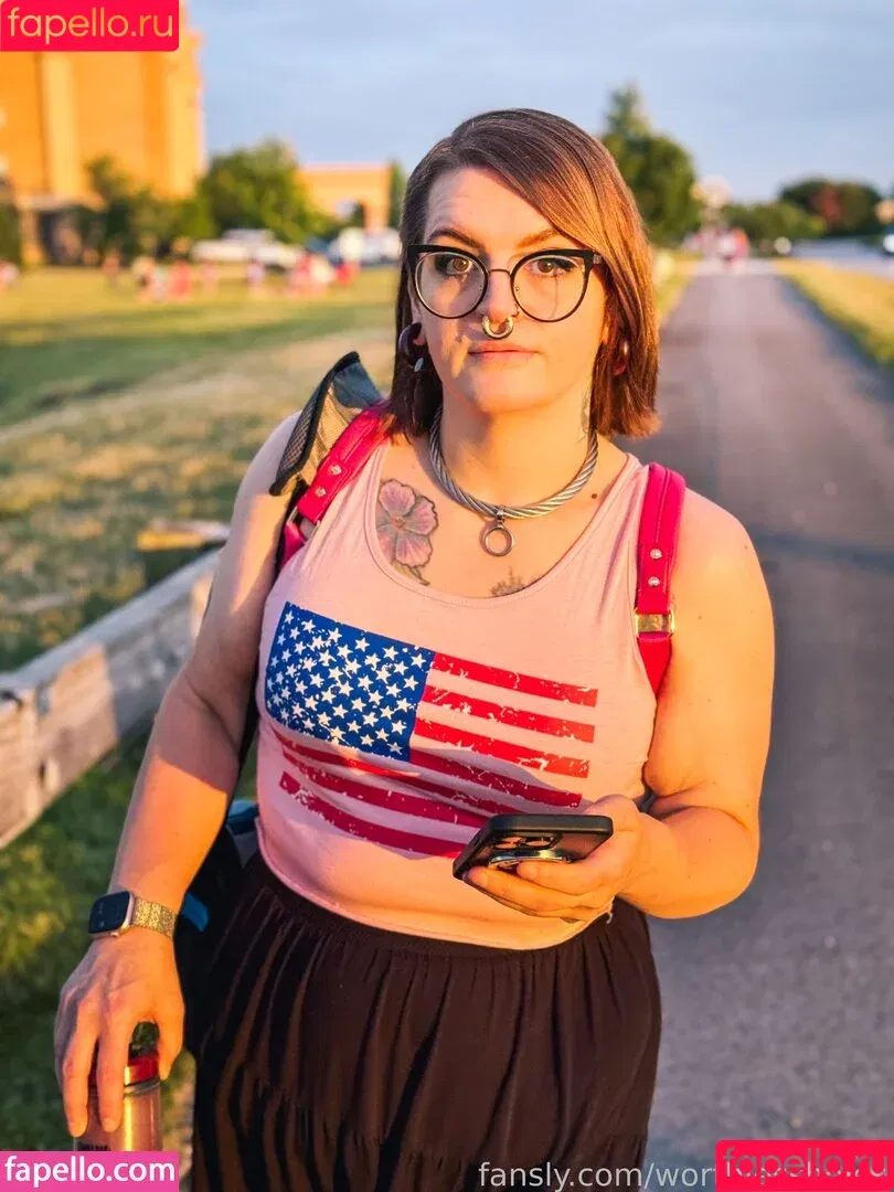 worthlessasshole5 / worthlessholes Onlyfans Photo Gallery 