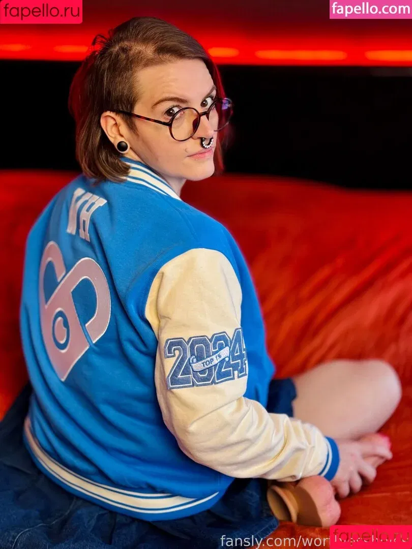 worthlessasshole5 / worthlessholes Onlyfans Photo Gallery 