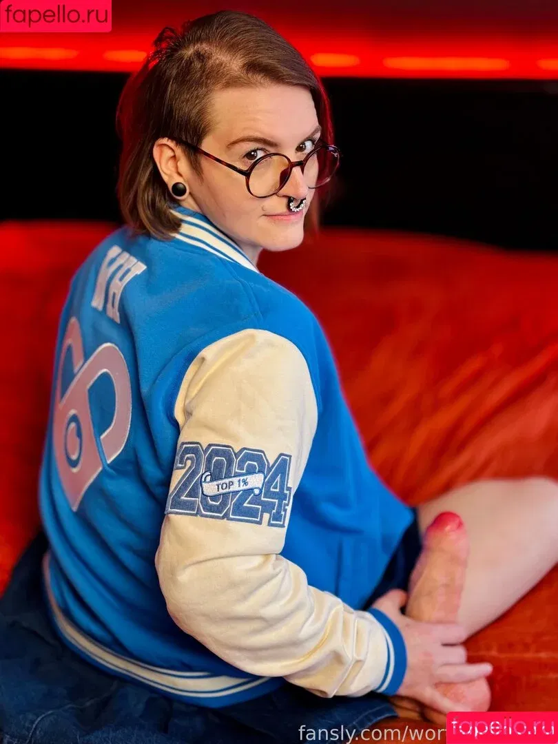 worthlessasshole5 / worthlessholes Onlyfans Photo Gallery 