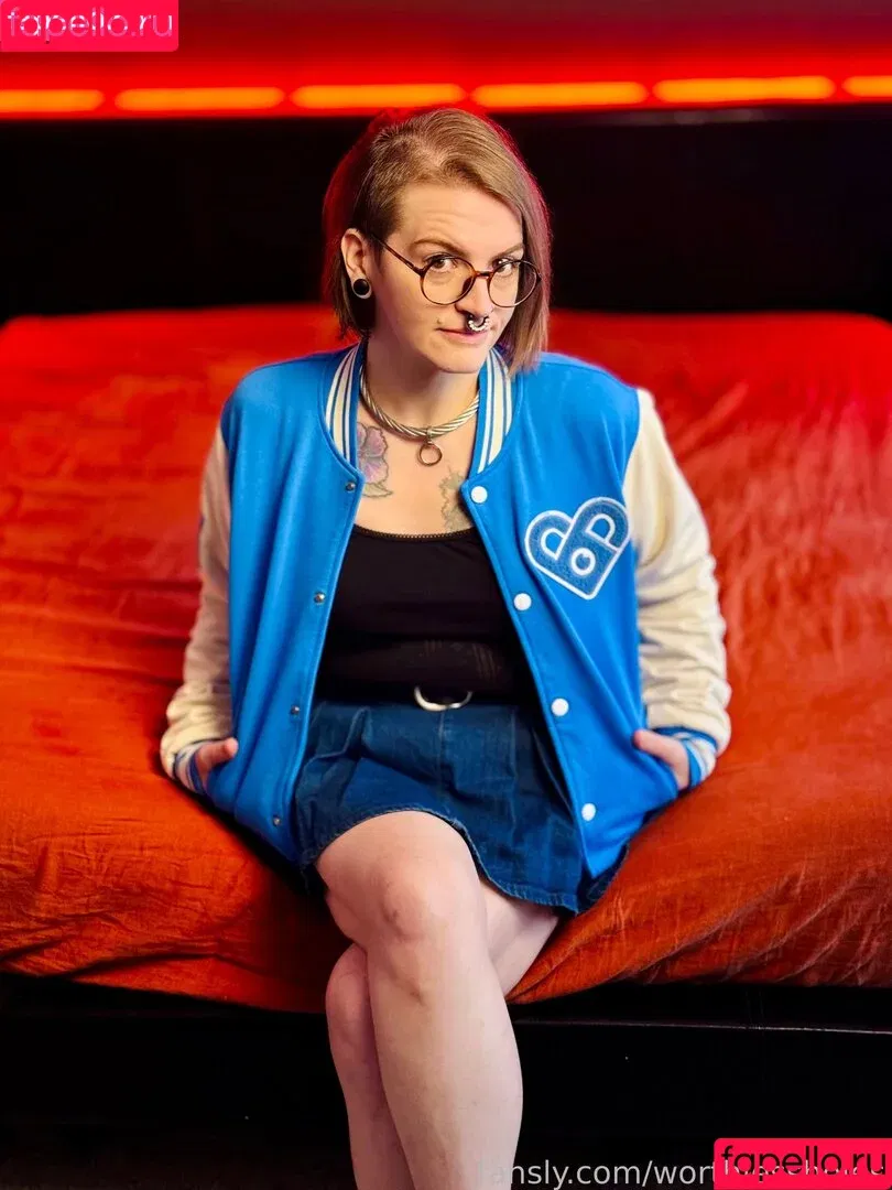 worthlessasshole5 / worthlessholes Onlyfans Photo Gallery 