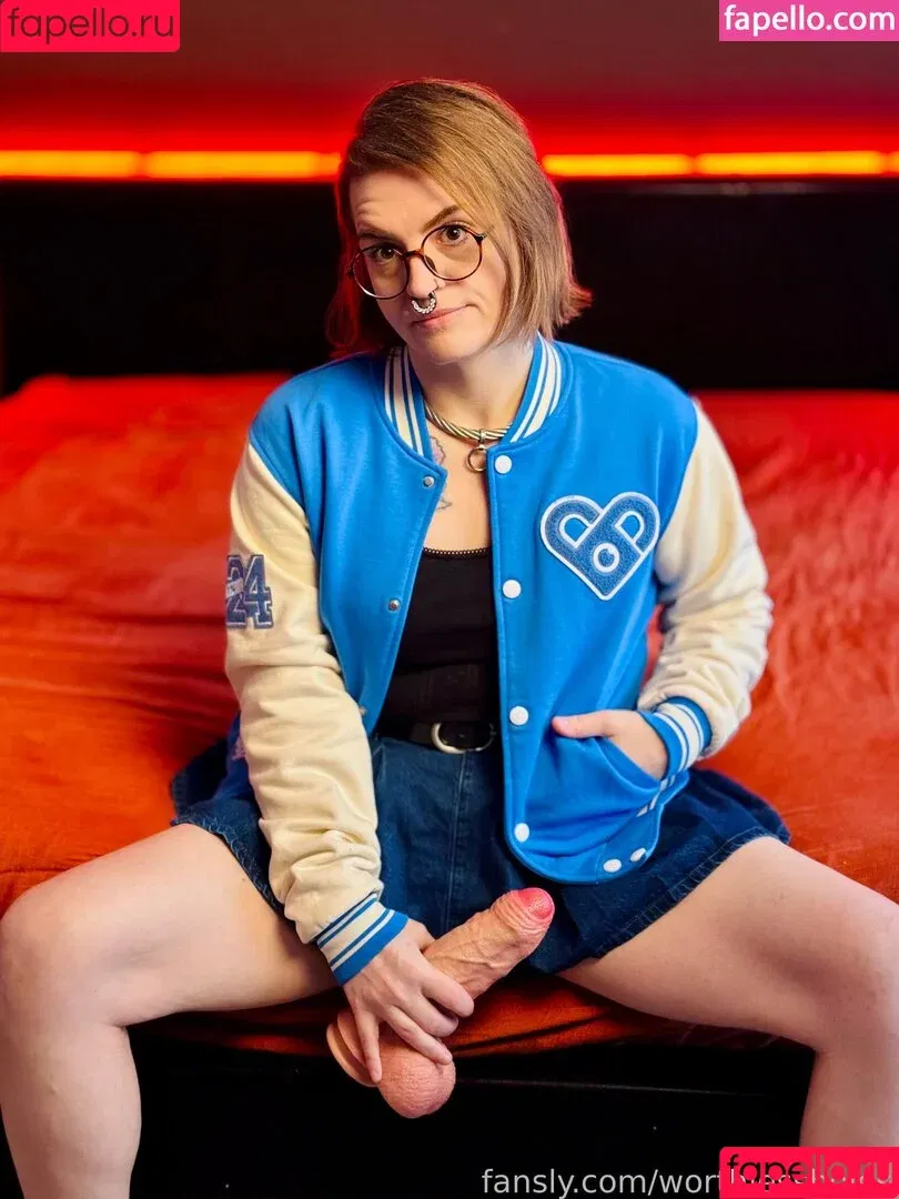 worthlessasshole5 / worthlessholes Onlyfans Photo Gallery 