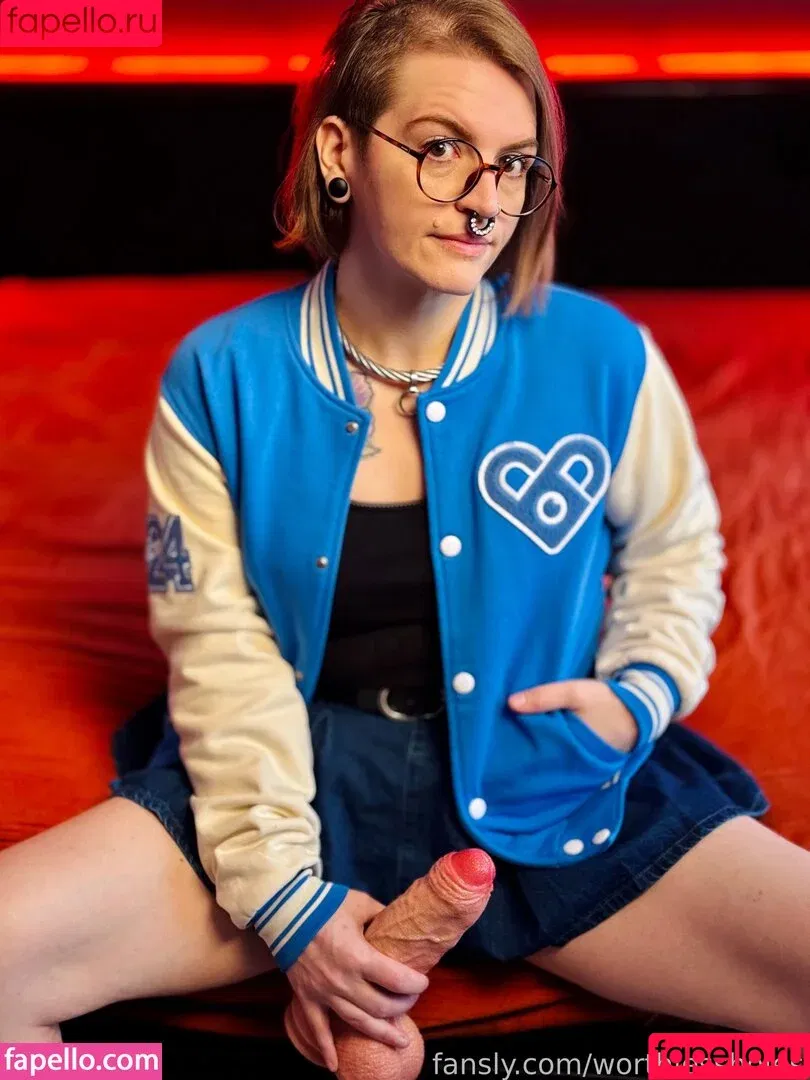 worthlessasshole5 / worthlessholes Onlyfans Photo Gallery 