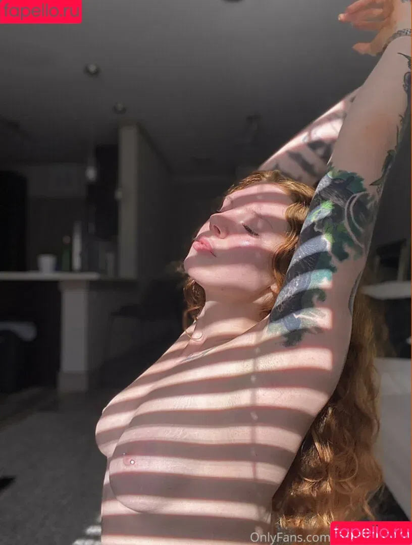 aurora.spells / auroraspell Onlyfans Photo Gallery 