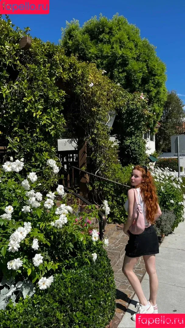Francesca Capaldi / francescacapaldi Onlyfans Photo Gallery 