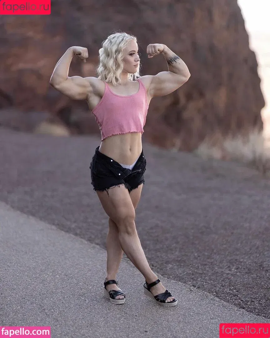 buff_blondie / sophieelifts Onlyfans Photo Gallery 