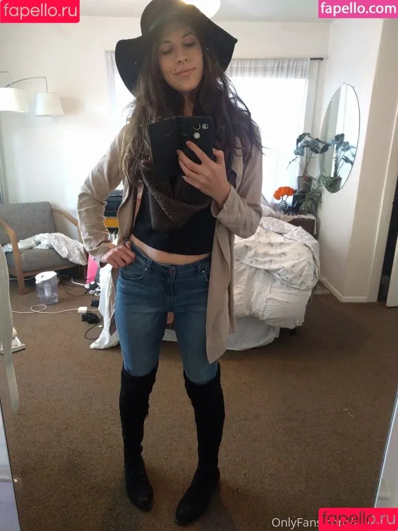 Audbot / Audrey Marina / auditties / audrey_ / audreymarina Onlyfans Photo Gallery 