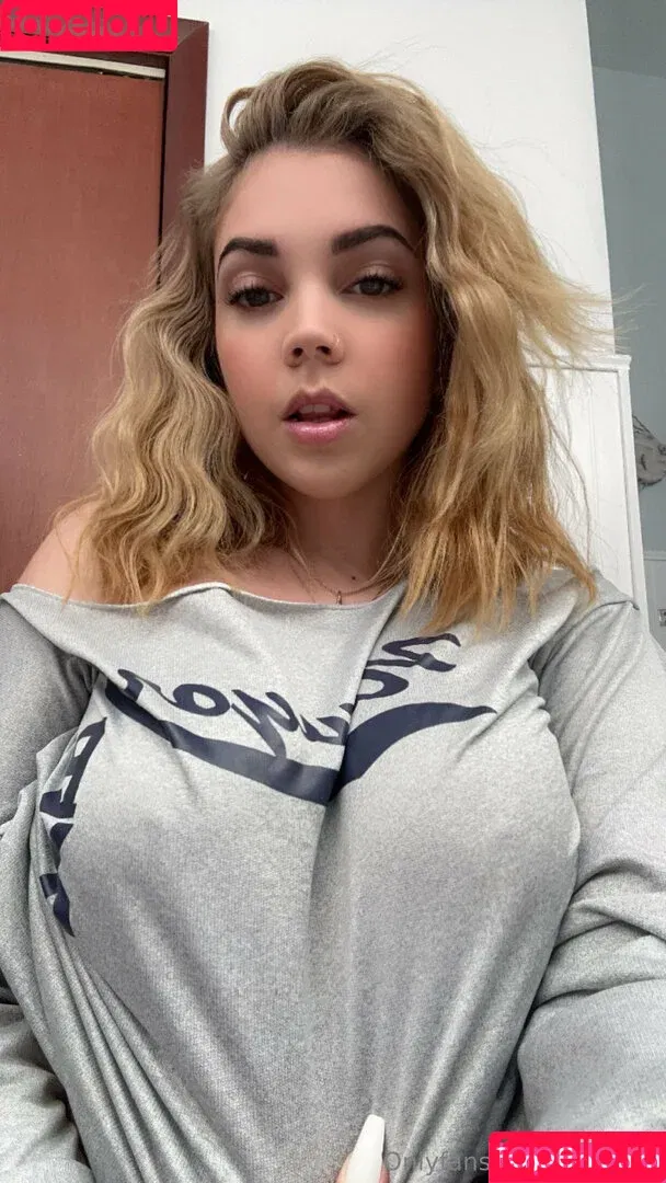 lilyisrayne / lilyrxysa Onlyfans Photo Gallery 