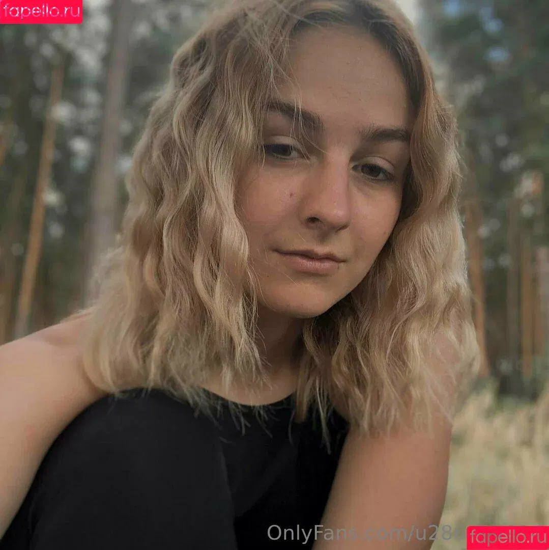 eva_percy / evanotceleste Onlyfans Photo Gallery 