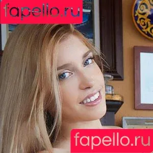 Freya Mayer / Freya.mayer / freyamayer_ / yourfreyamayer Onlyfans Photo Gallery 