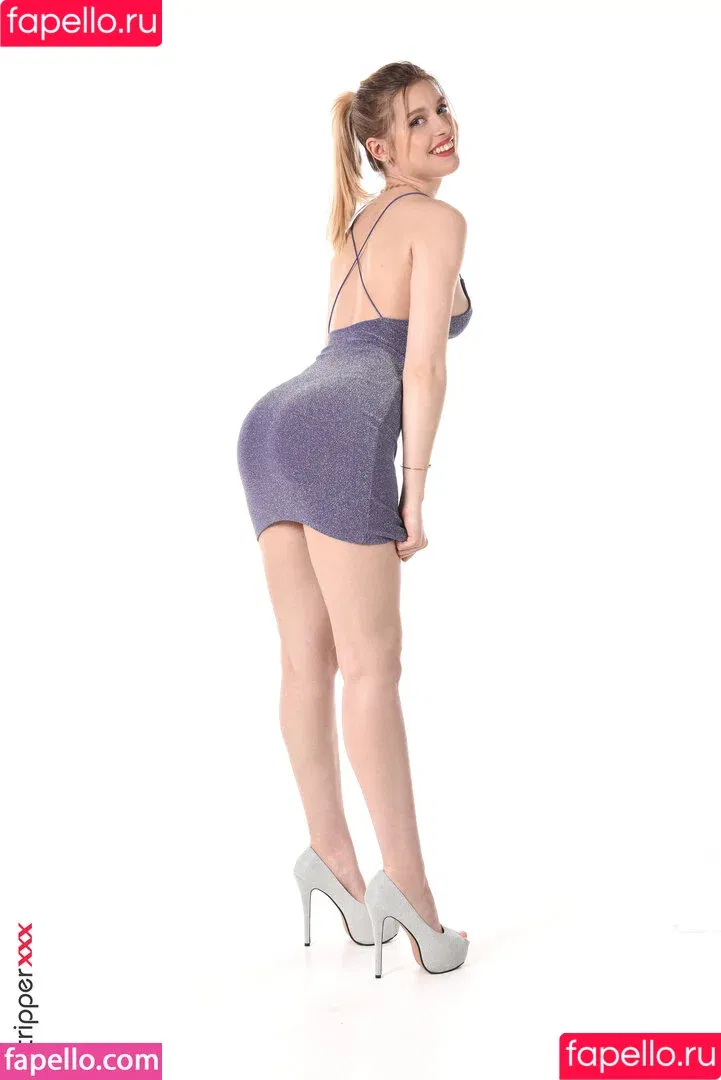 Freya Mayer / Freya.mayer / freyamayer_ / yourfreyamayer Onlyfans Photo Gallery 