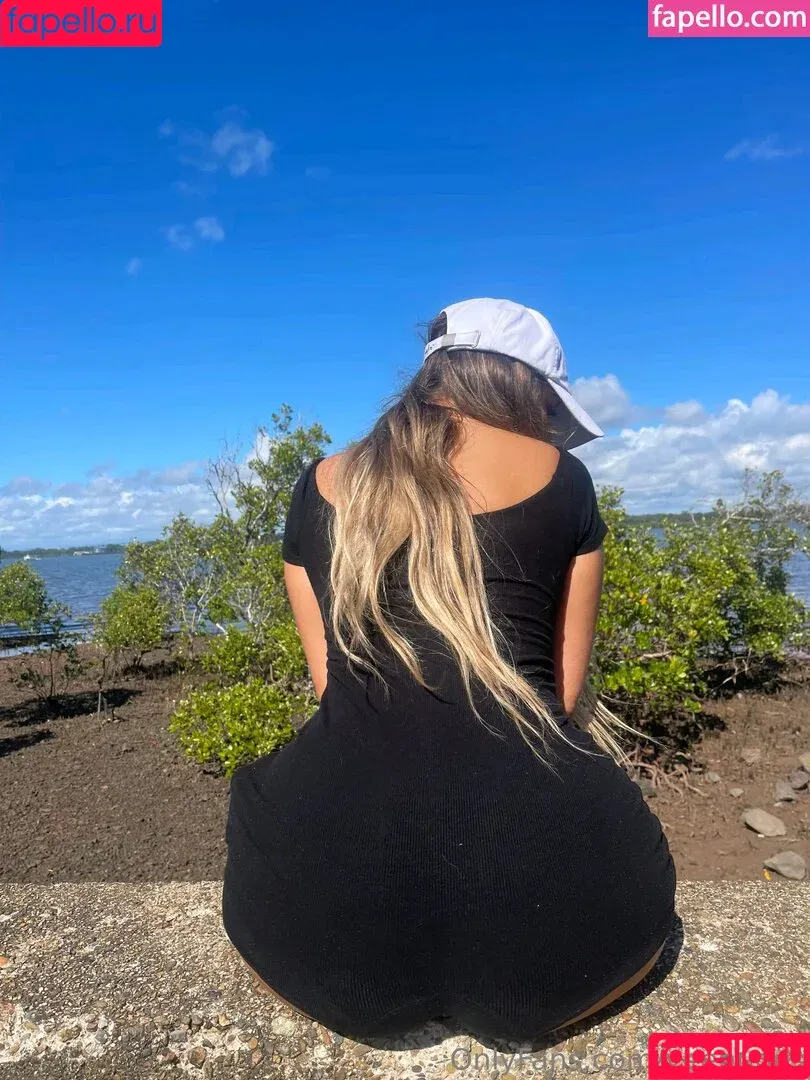 Vanessa / mybabyvee / mybabyveee / veenudes Onlyfans Photo Gallery 