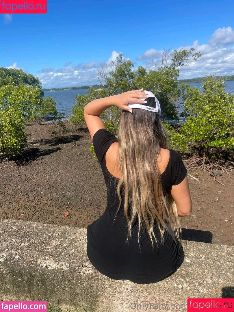 Vanessa / mybabyvee / mybabyveee / veenudes Onlyfans Photo Gallery 