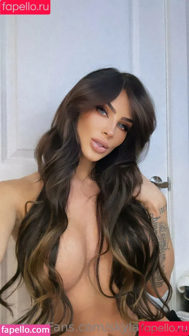 Skylar Walling / skylarinthewild / skylarwalling Onlyfans Photo Gallery 