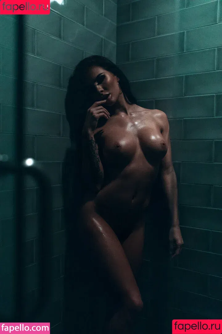 Skylar Walling / skylarinthewild / skylarwalling Onlyfans Photo Gallery 