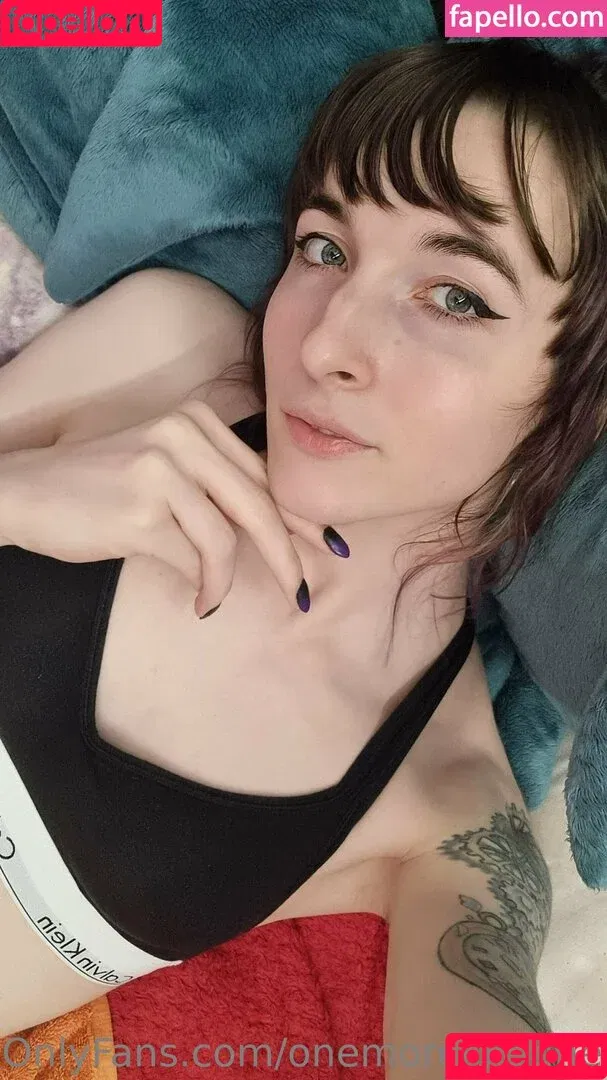 lilyfox_ / lilykitsune Onlyfans Photo Gallery 