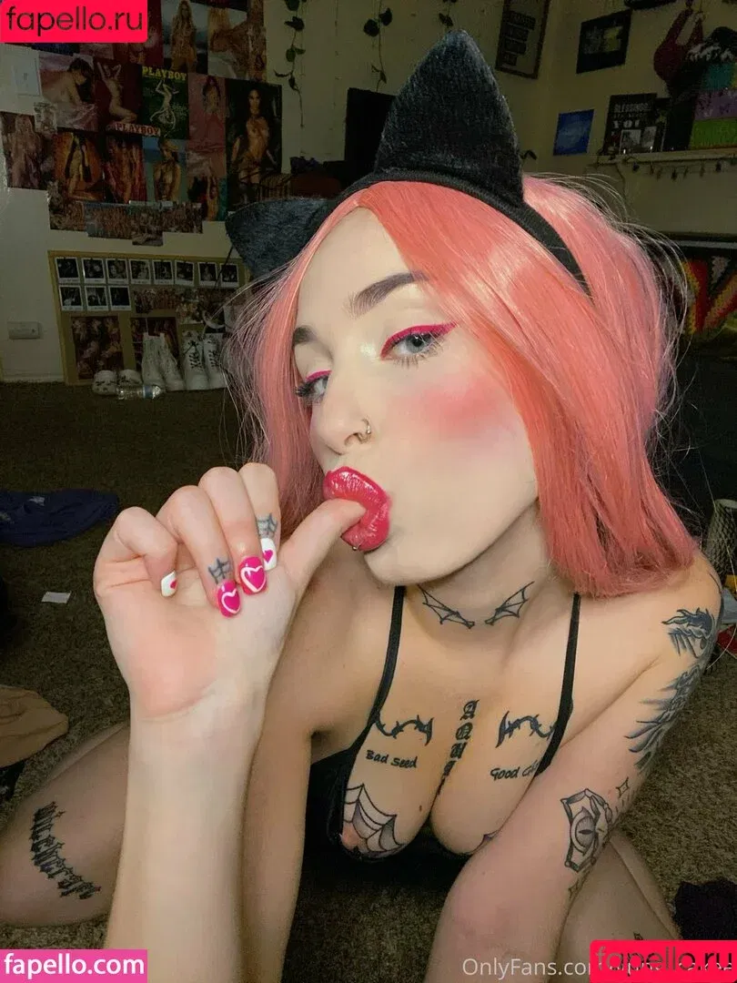 yung_cake / yung_cakee Onlyfans Photo Gallery 