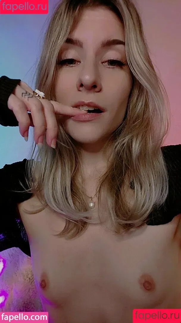 Nomadfucks / emmaterrestrial Onlyfans Photo Gallery 