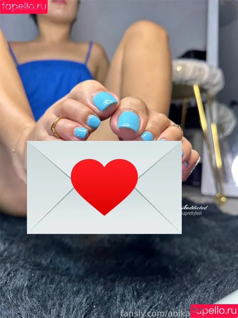anikaprettyfeet_ / anikaprettyfeets Onlyfans Photo Gallery 