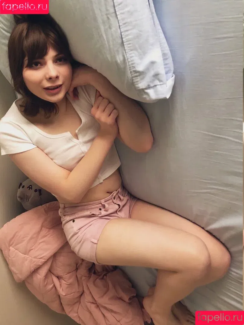 Abkazias / Zelda Cross Onlyfans Photo Gallery 