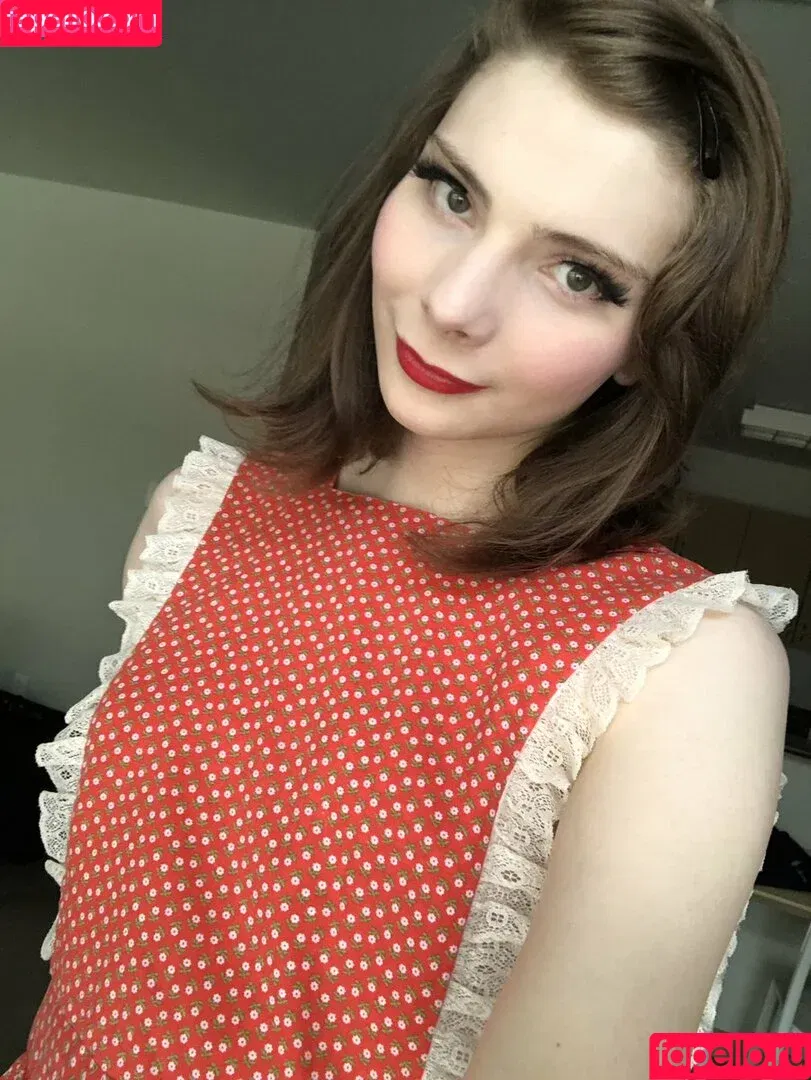 Abkazias / Zelda Cross Onlyfans Photo Gallery 